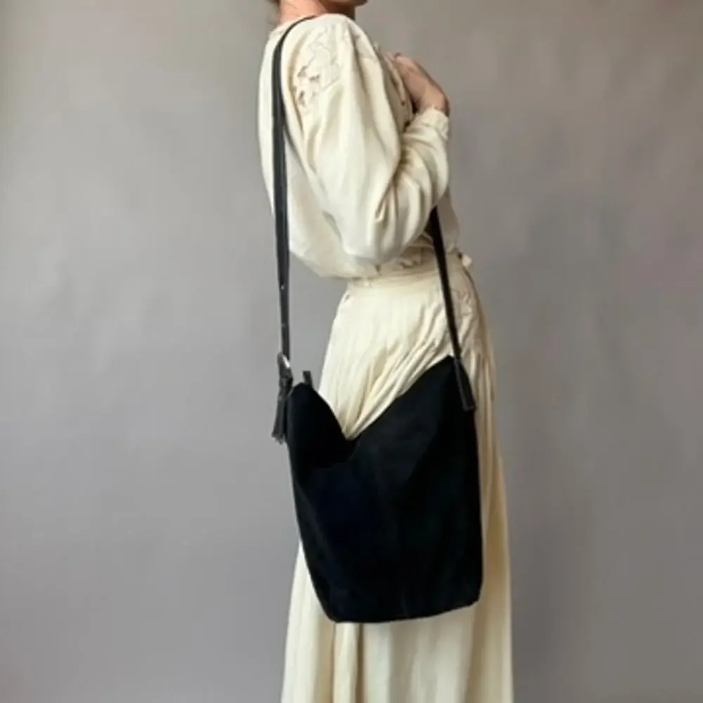 Vintage Faded Glory Genuine Suede Bucket Bag - Black
